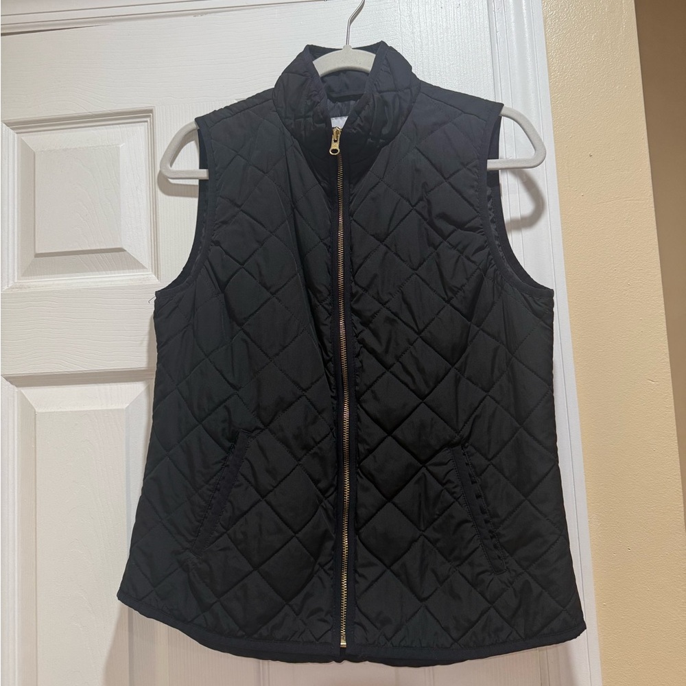 Old Navy Women's Black Quilted Vest